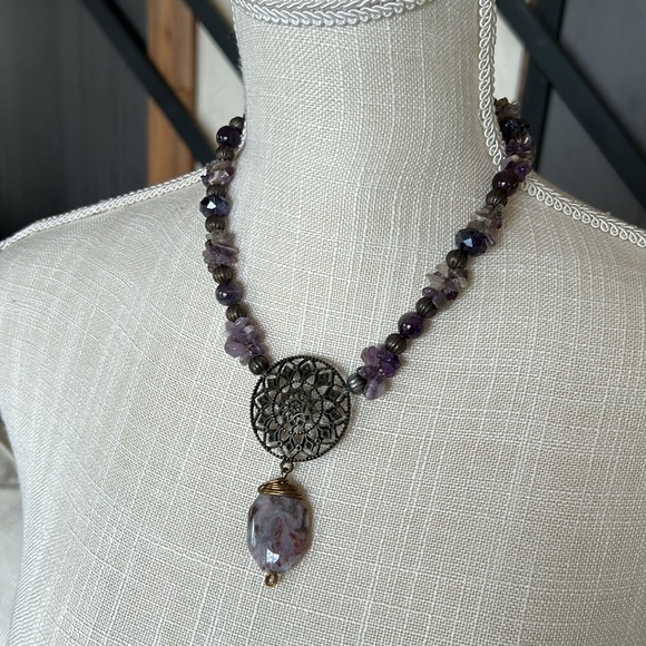 💜Purple Handcrafted Lepidolite Pendant Necklace - Picture 9 of 12